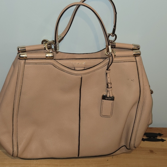 Coach Handbags - COACH Madison Caroline Peach/Nude Satchel Textured Leather Handbag Rare Retired